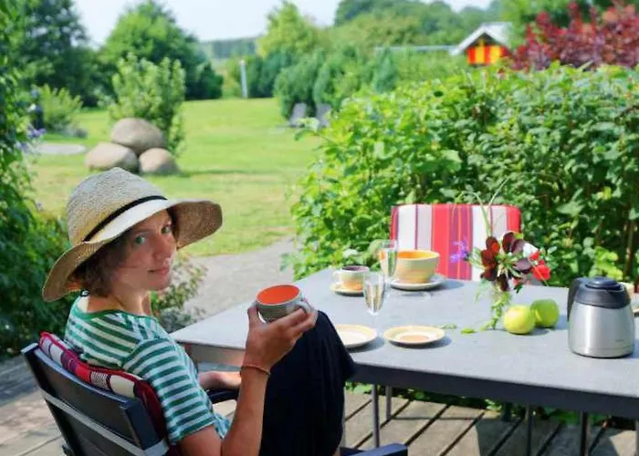 Im Idyllischsten Winkel Ruegens By Interhome Neuenkirchen