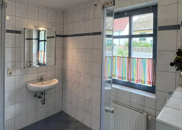 Im Idyllischsten Winkel Ruegens By Interhome * Neuenkirchen