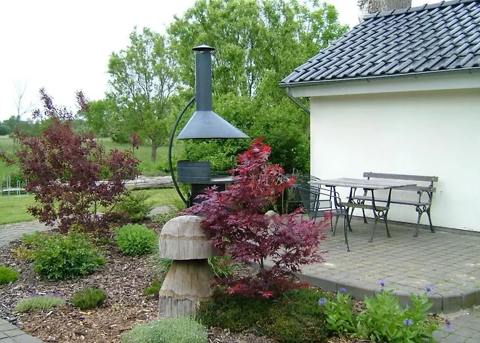 Im Idyllischsten Winkel Ruegens By Interhome 別荘 *