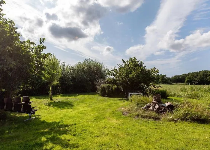 Im Idyllischsten Winkel Ruegens By Interhome * Neuenkirchen