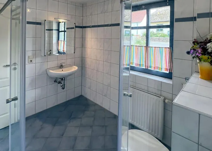 別荘 Im Idyllischsten Winkel Ruegens By Interhome Neuenkirchen