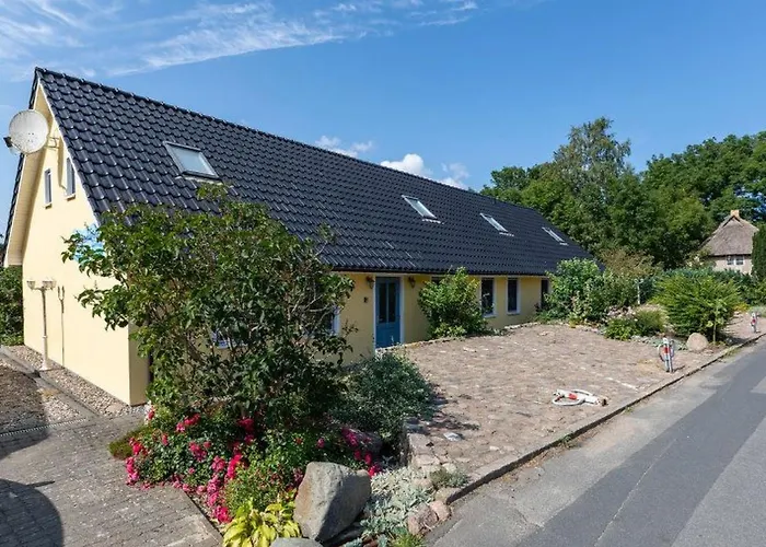 Im Idyllischsten Winkel Ruegens By Interhome 別荘 Neuenkirchen